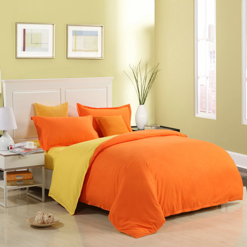 Двухцветное оранжевое постельное белье